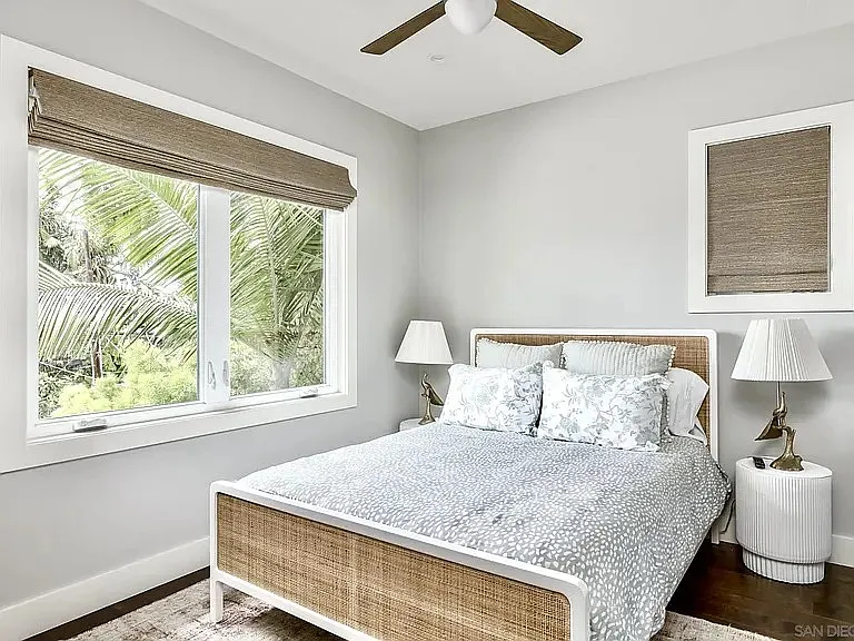 Dowling Dr — Photo 19