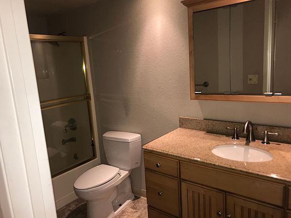 3rd image of 1592 Whiterock Cir