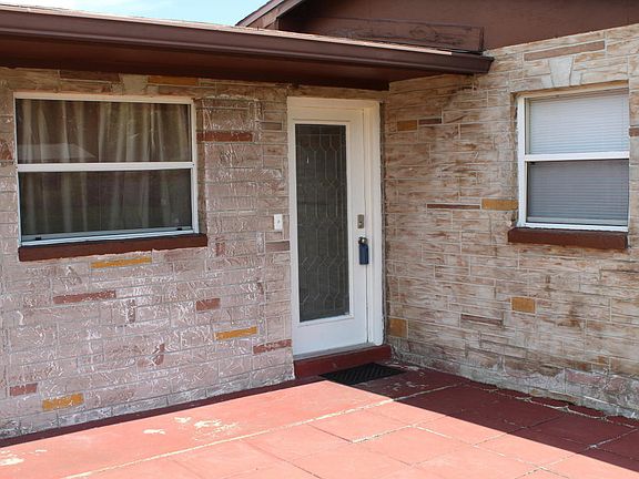 3rd image of 2290 Saint Dunston Ln