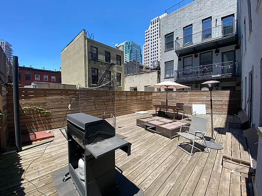 Rented by Zjama Realty Corp | media 22