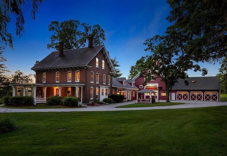 128 Merrimack St, Hooksett, NH 03106 Zillow