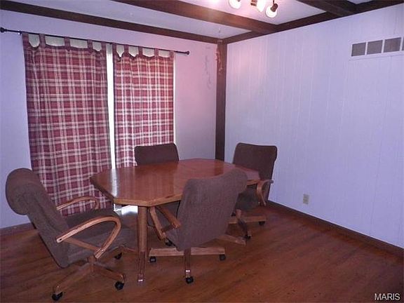 4th image of 1610 Harkee Dr