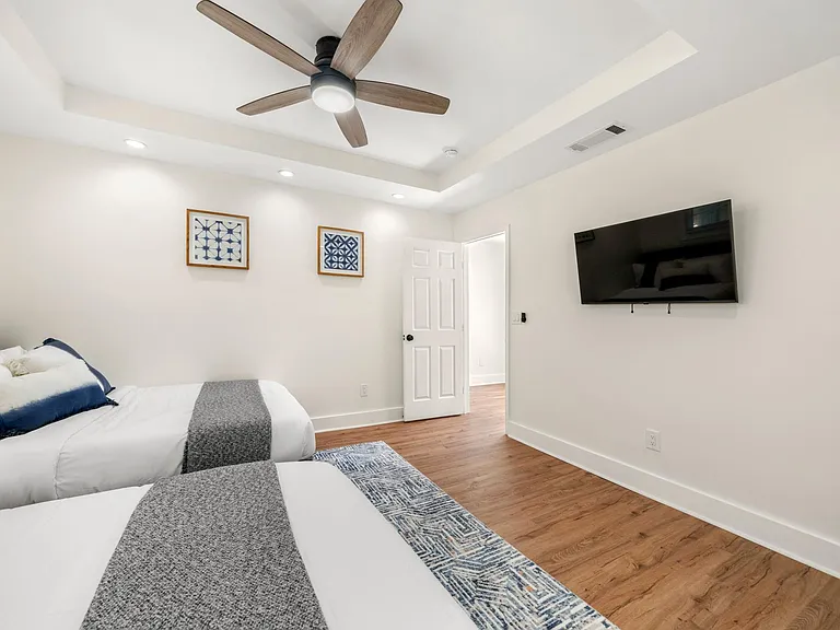 659 S Peachtree St #B — Photo 13