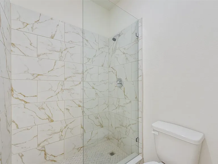 5006 Fairwater Ct — Photo 15