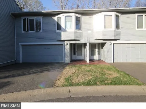 9673 Juniper St NW, Coon Rapids, MN 55433