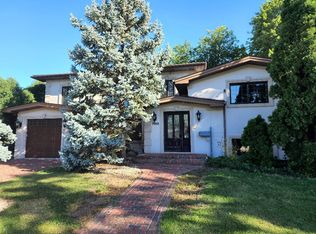 7910 Davis St, Des Plaines, IL 60053