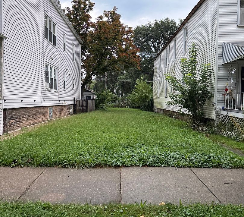 1st image of 8431 S Brandon Ave
