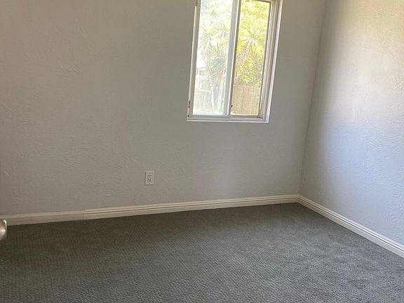 5th image of 1411 Bancroft St