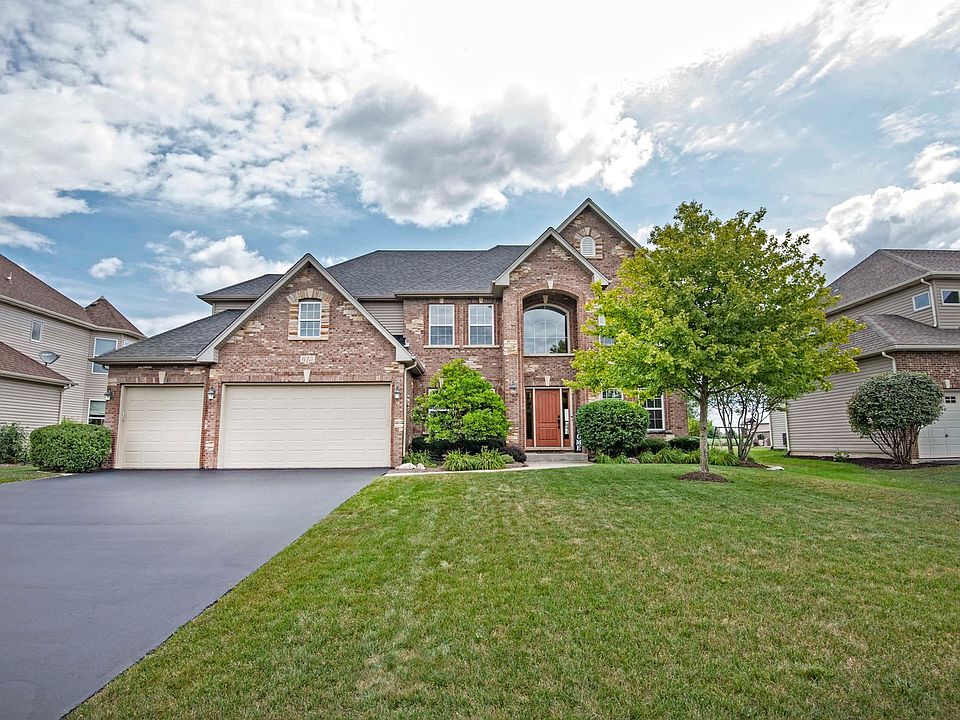 1st image of 615 Bennett Dr