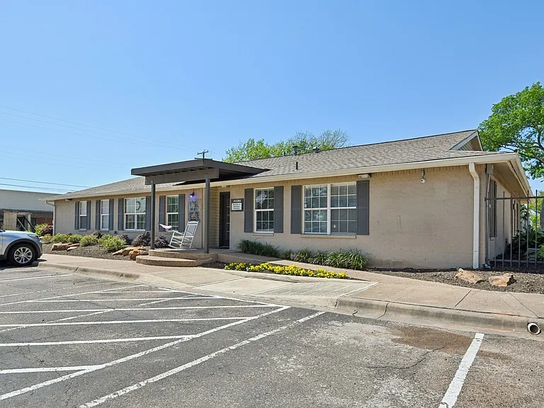 Abbey Glenn Apartments — Photo 36
