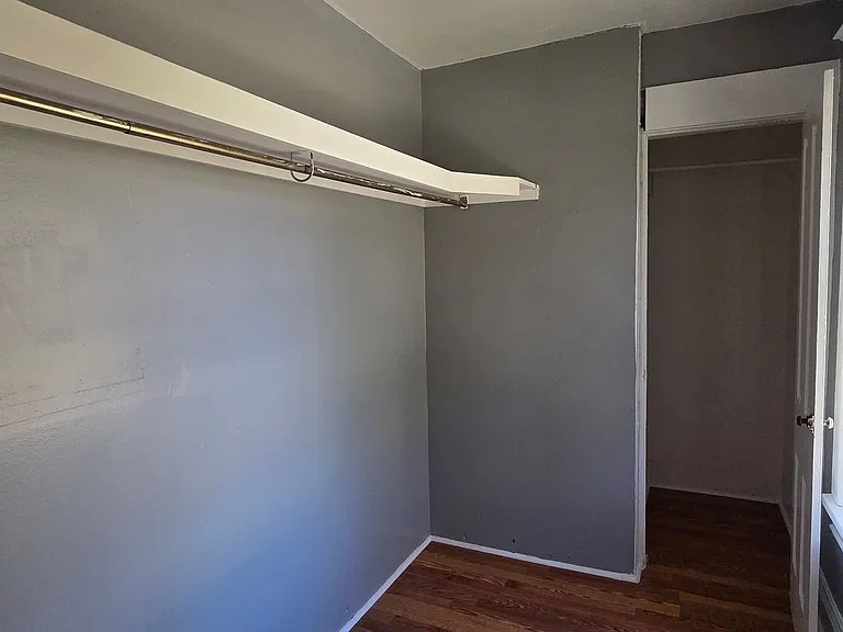 430 E Bremer St #2 — Photo 16
