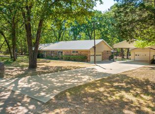 421 King Cecil Ct, Scroggins, TX 75480