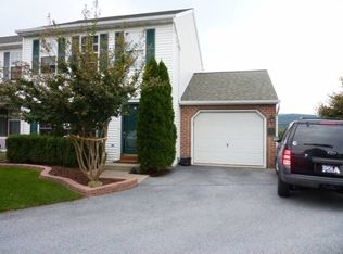 237 Chelmsford Dr, Marietta, PA 17547