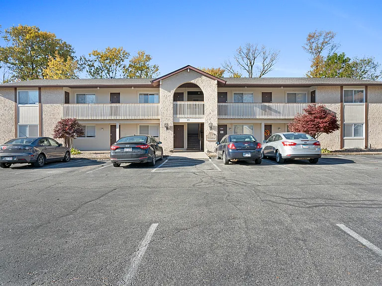 29 Devon Ct — Photo 1