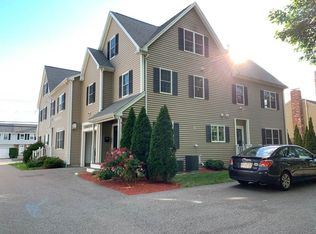 340 Hunnewell St #340, Needham Heights, MA 02494