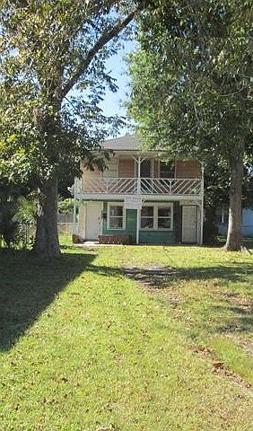 1st image of 2122 N Myrtle Ave