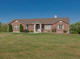 240 Camp Charren Rd, Troy, MO 63379