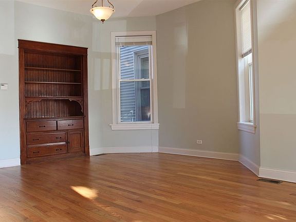5th image of 2045 N Albany Ave #1