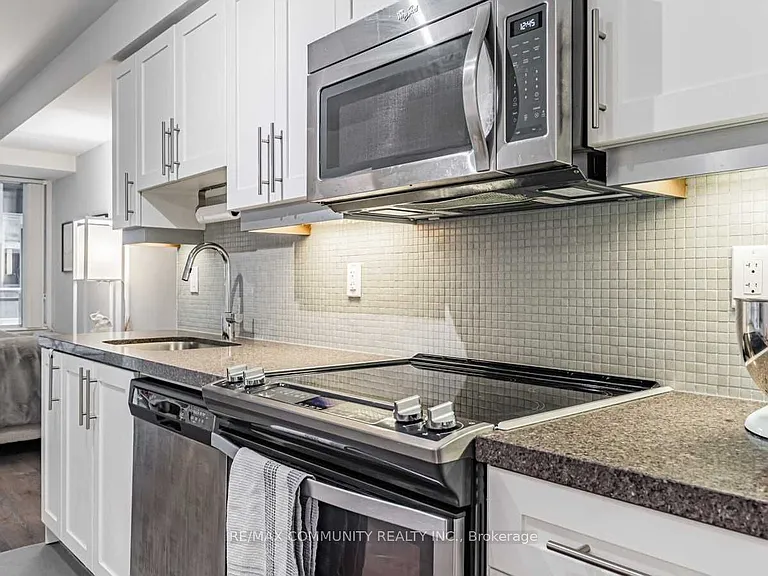 525 Adelaide St W #631 — Photo 9
