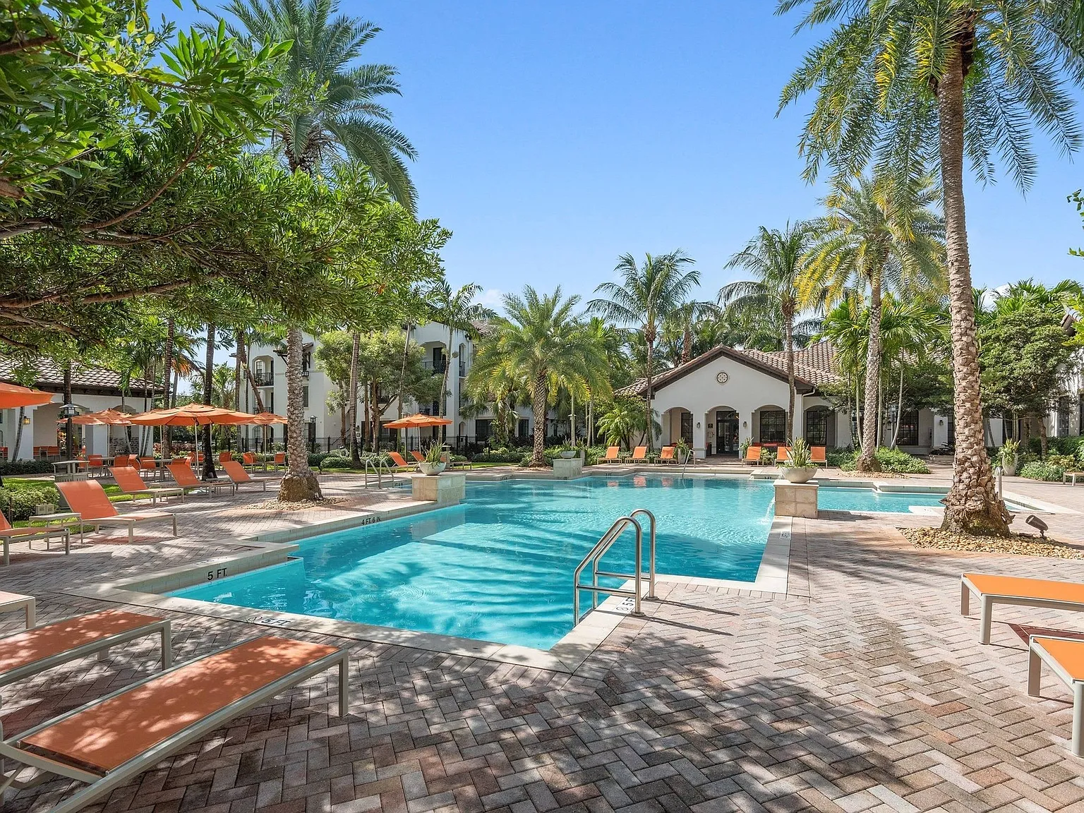 AMLI Toscana Place — Photo 1