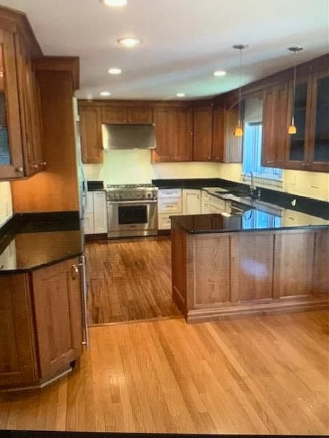2nd image of 2812 N Dinwiddie St