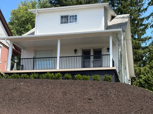 301 Silvis St, Jeannette, PA 15644