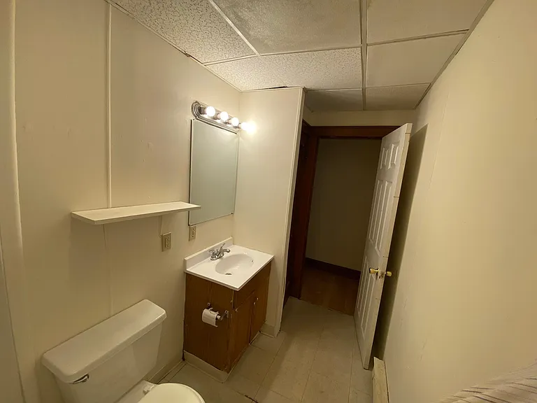 635 N James St #4 — Photo 11