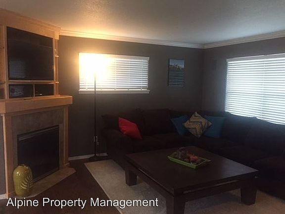 3rd image of 61043 Borden Dr