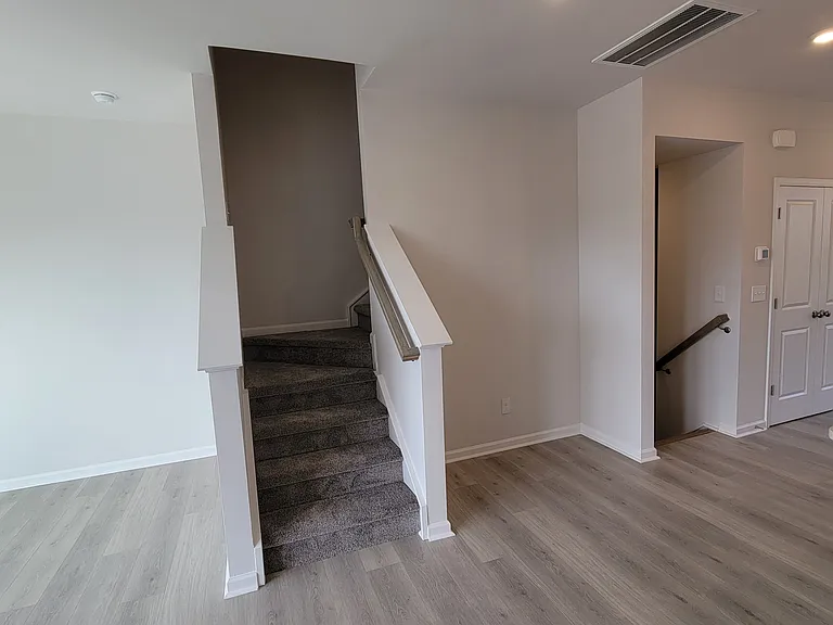 2354 Donnelly Hills Ln — Photo 8