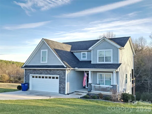 5177 S Oak Cir, Granite Falls, NC 28630