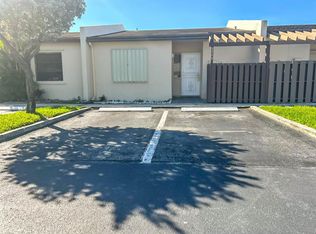 9248 NW 18th St, Hollywood, FL 33024