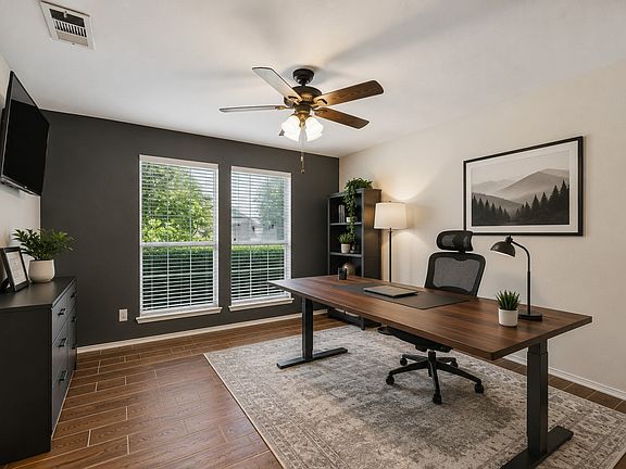 4th image of 9121 Liberty Crossing Dr