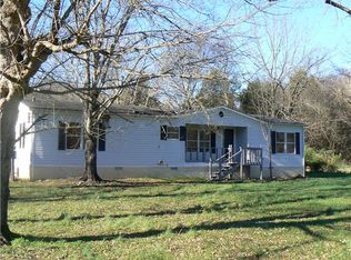 251 Pee Dee Branch Rd, Cottontown, TN 37048