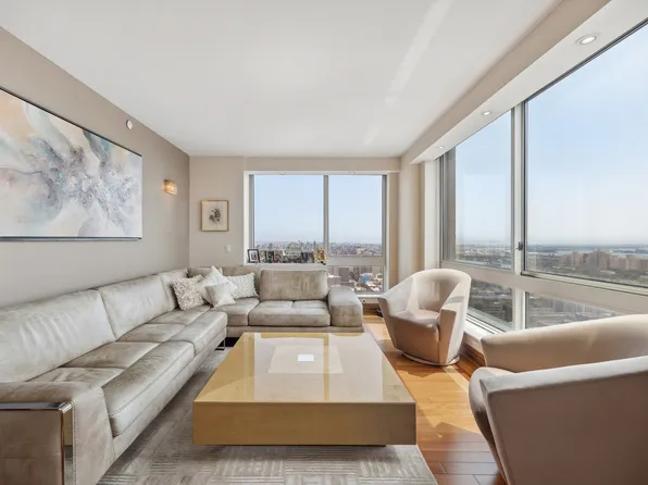 215 East 96th Street 37B image 1 of 20