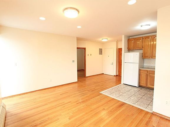 2nd image of 9861 Corona Ave APT 3R