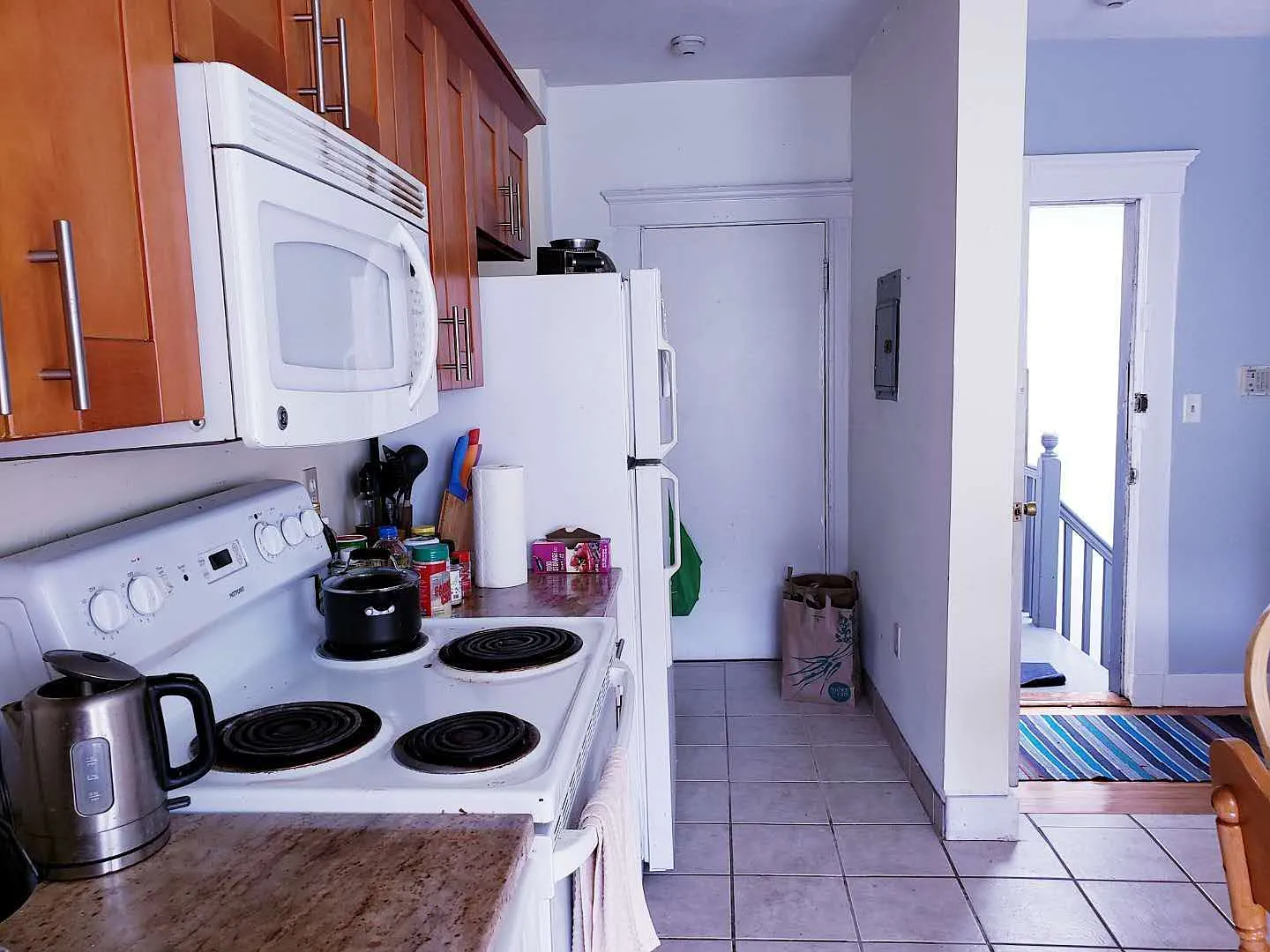 3 bed, 739 sqft, $1,100 — Photo 4