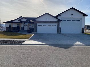 2868 Spring Gulch Dr, Ammon, ID 83406