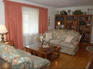 760 Suffolk Ct, Hoffman Estates, IL 60192