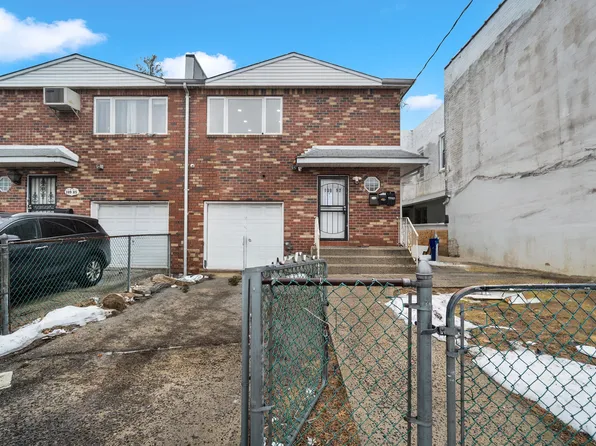 10987 Francis Lewis Blvd, Queens Village, NY