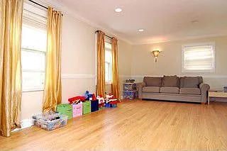 755 Westgate Rd photo 1