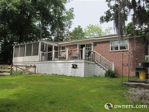 screen porch and deck