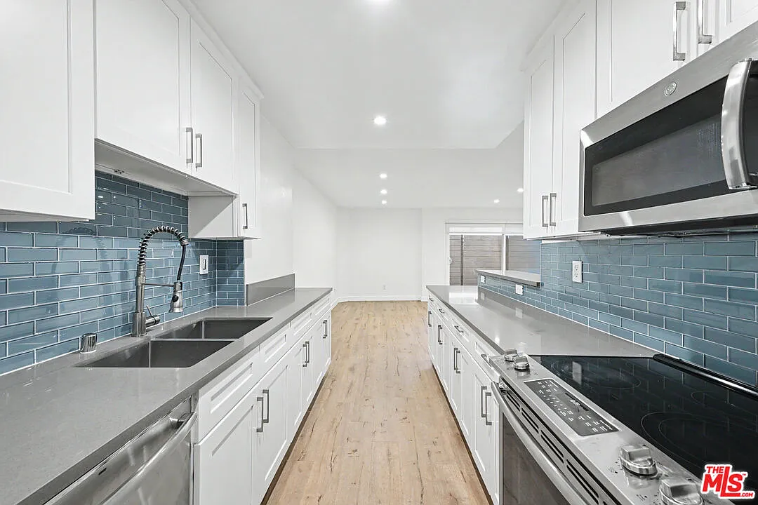 1 bed, 2.0 bath, 1150 sqft, $3,800 — Photo 1