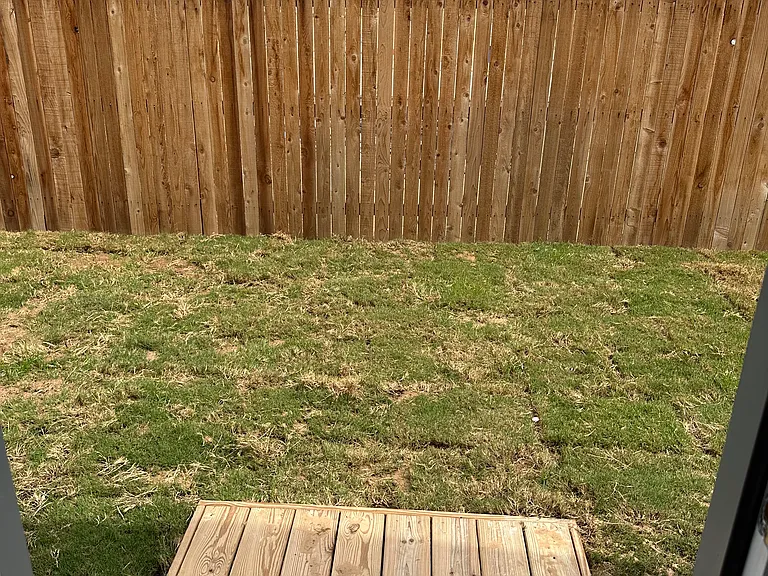 2437 Broken Arrow — Photo 40