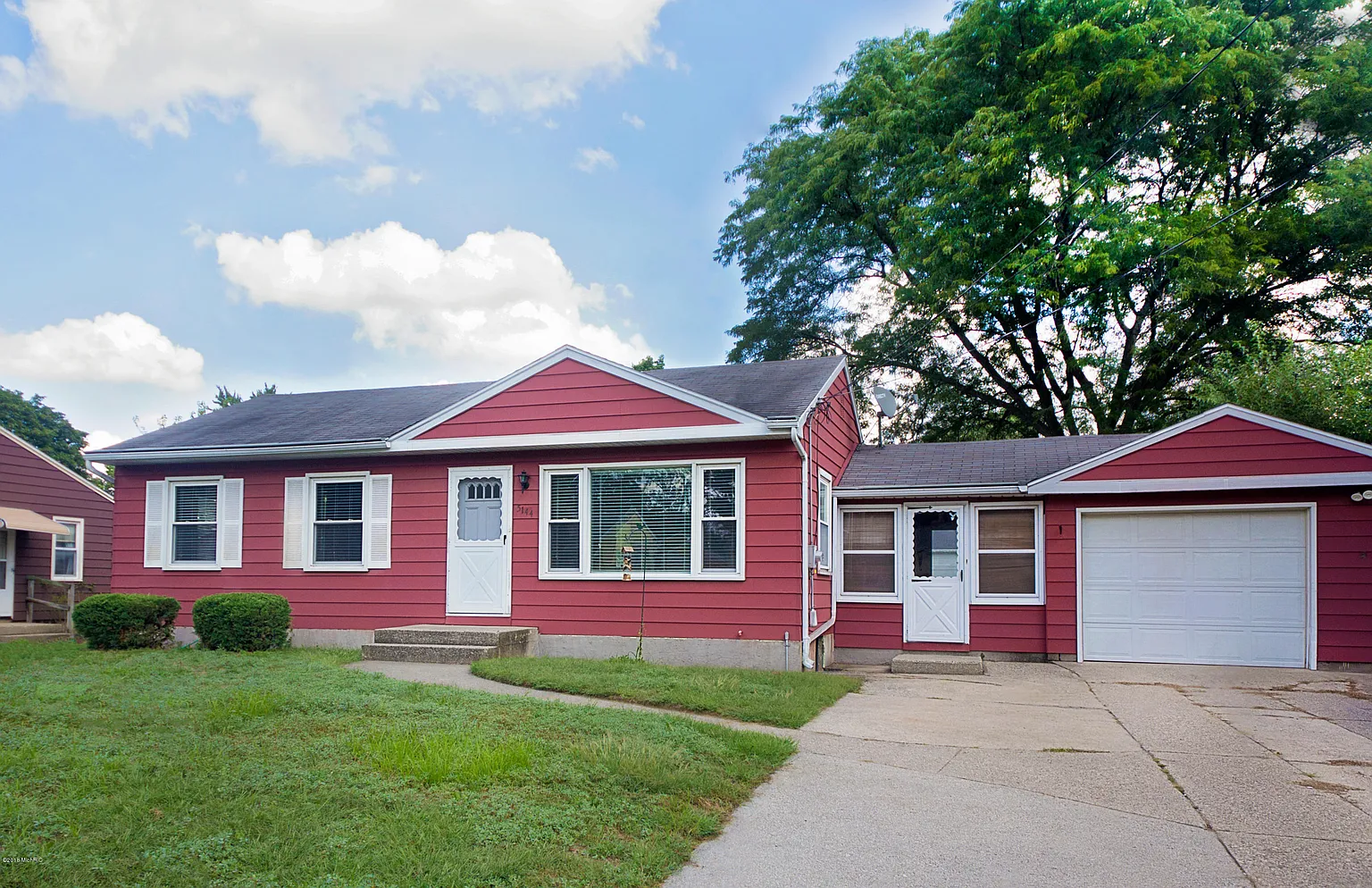 5144 Mildred Ave SE photo 1