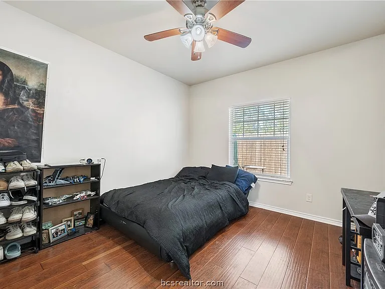 114 Lynn Dr — Photo 18