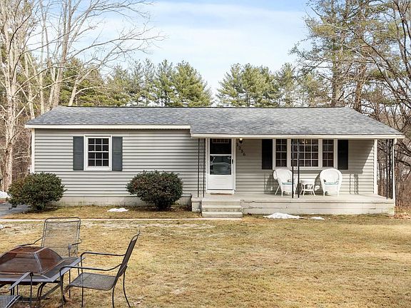 4th image of 1256 Mammoth Road