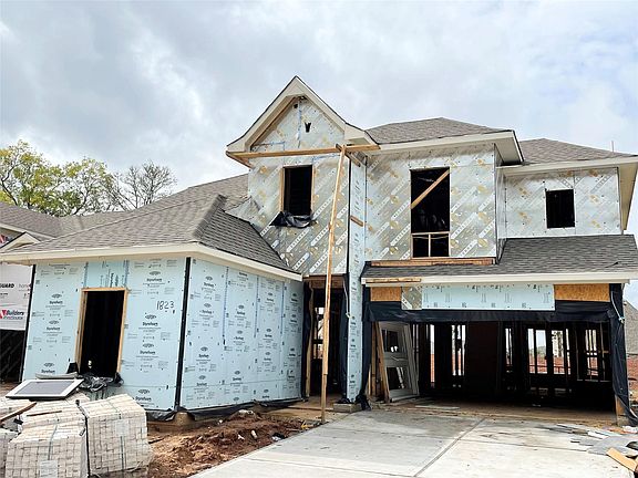 2nd image of 1823 Waters Branch Dr