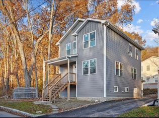 21 Walsh St, Providence, RI 02909