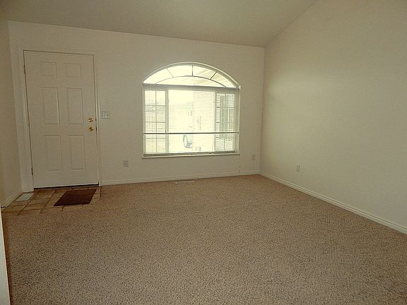 2nd image of 1288 S Ashland Dr