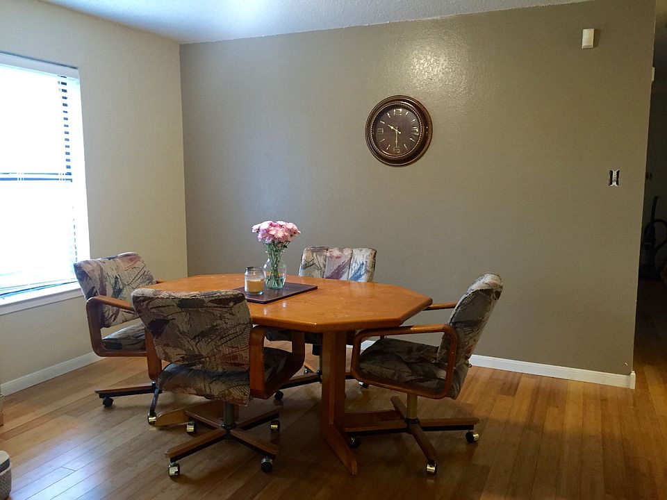 1st image of 4741 Sausalito Dr
